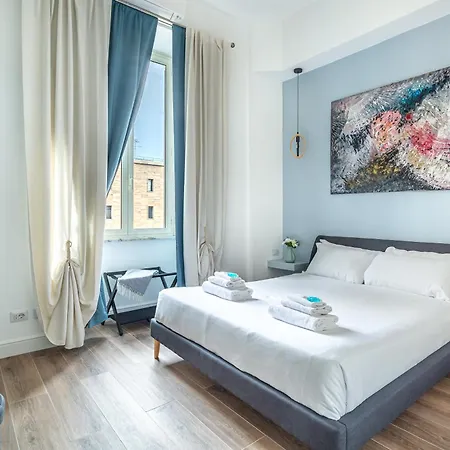 Iflat Brand New & Modern Station Apartment